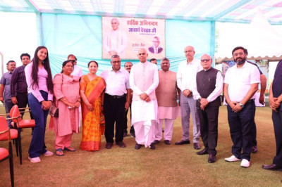 We had the honour of welcoming the Hon’ble Governor of Gujarat, Acharya Devvrat Ji, to SS Bagh for lunch during his visit to Rohtak.